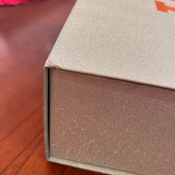 Taylor Swift TLOASG Teal Sparkle Sweater Collector Box (from Spotify Drop) - Picture 6 of 12